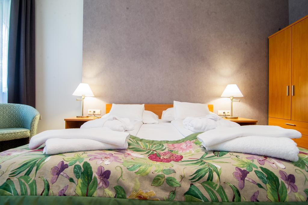 Hotel Batthyány Kúria Zalacsány Habitación foto